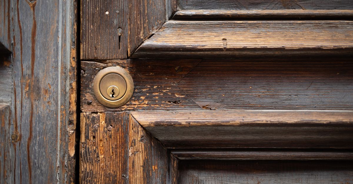 door security hardware — Yonkers New York Locksmith