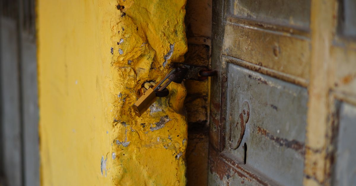 front door lock key — Yonkers New York Locksmith